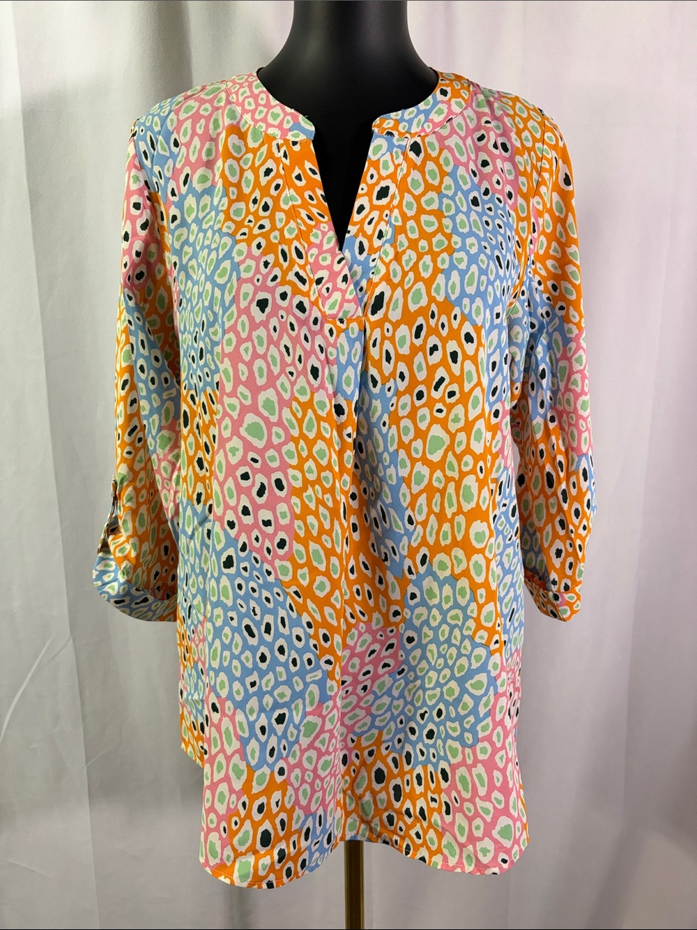 Jodifl Multicolor Animal Print 3/4 Sleeve Split V-Neck Blouse